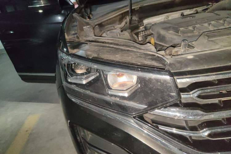 Used Volkswagen Tayron 2019 330TSI Two-Wheel Drive Luxury Model China VI Standard Right Front Headlight
