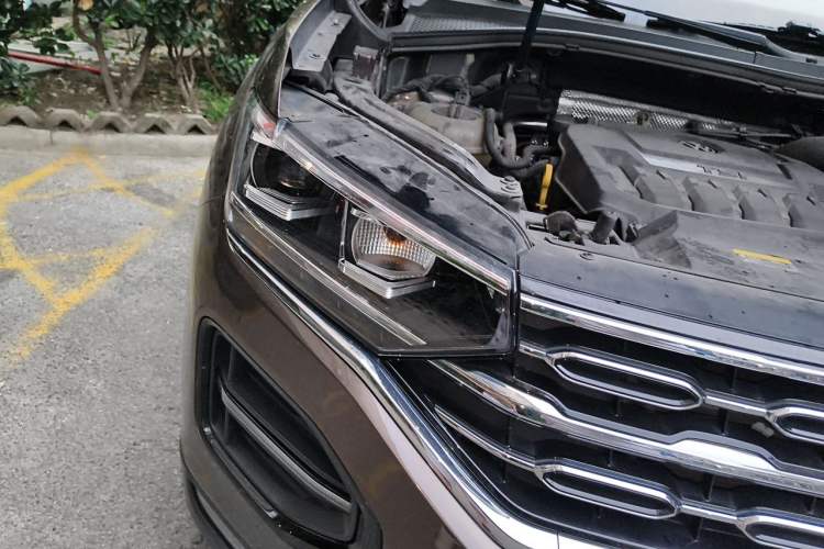 Used Volkswagen Tayron 2019 330TSI Four-Wheel Drive Luxury Version China VI Standard Right Front Headlight