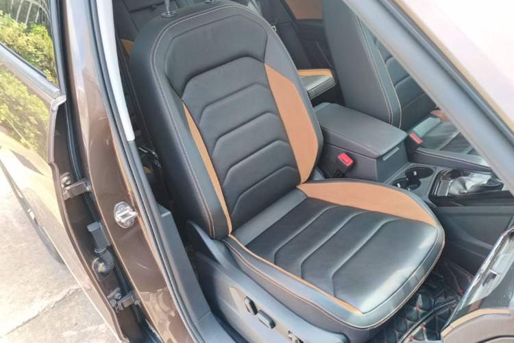Used Volkswagen Tayron 2019 330TSI Two-Wheel-Drive Luxury Version China V Emission Standard Right Front Seat