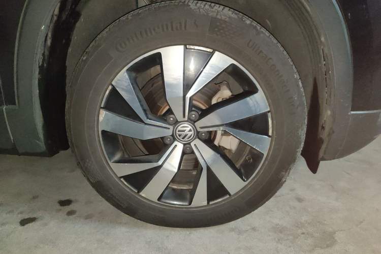 Used Volkswagen Tayron 2019 330TSI Two-Wheel Drive Luxury Model China VI Standard Right Front Wheel Hub