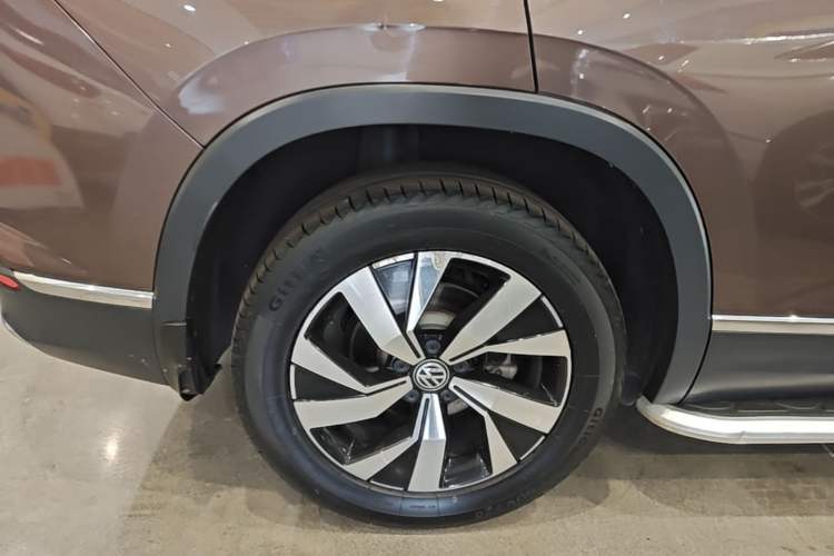 Used Volkswagen Tayron 2019 330TSI Four-Wheel Drive Luxury Version China VI Standard Right Rear Wheel Hub