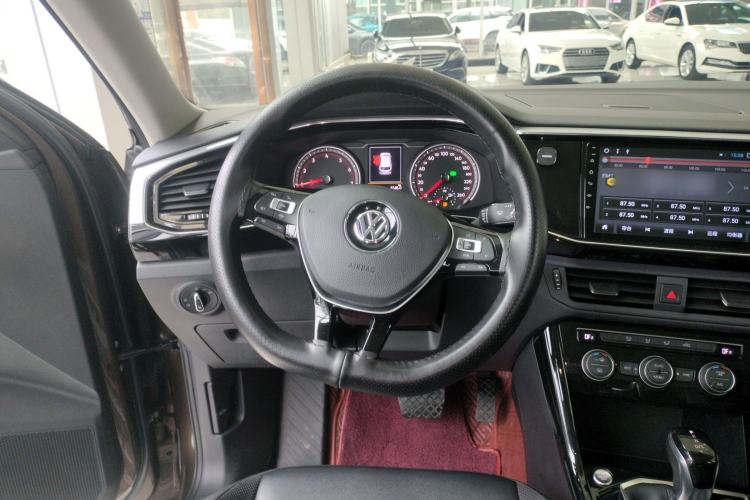 Used Volkswagen Tayron 2019 Teramont Edition 280TSI Two-Wheel Drive Luxury Model China VI Standard Steering Wheel