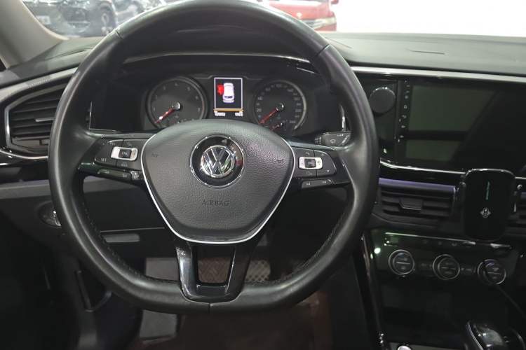 Used Volkswagen Tayron 2019 330TSI Four-Wheel Drive Luxury Version China V Standard Steering Wheel