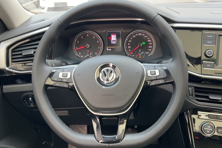 Used Volkswagen Tayron 2019 330TSI Two-Wheel Drive Luxury Model China VI Standard Steering Wheel