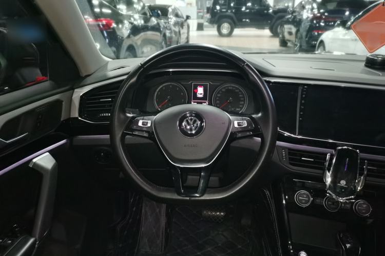 Used Volkswagen Tayron 2019 330TSI Two-Wheel-Drive Luxury Version China V Emission Standard Steering Wheel