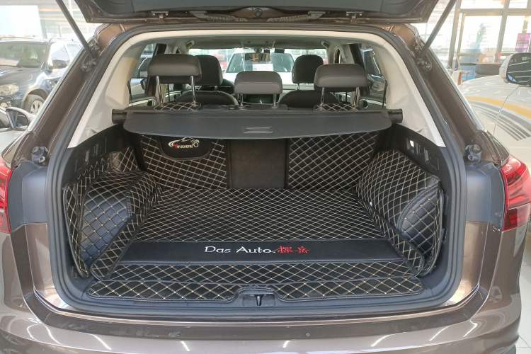 Used Volkswagen Tayron 2019 330TSI Two-Wheel Drive Luxury Model China VI Standard Trunk