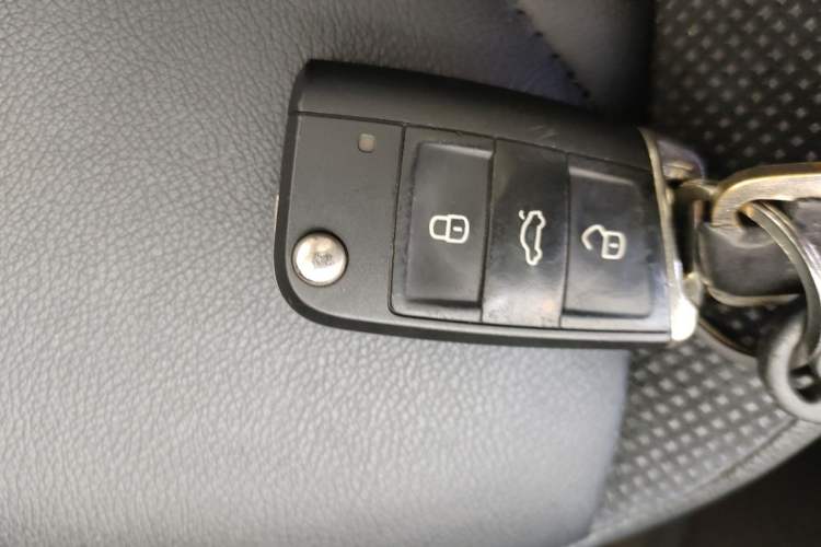 Used Volkswagen Tayron 2019 330TSI Two-Wheel Drive Luxury Model China VI Standard Vehicle Key