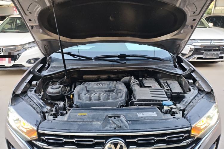 Used Volkswagen Tayron 2019 330TSI Two-Wheel Drive Luxury Model China VI Standard Engine Bay