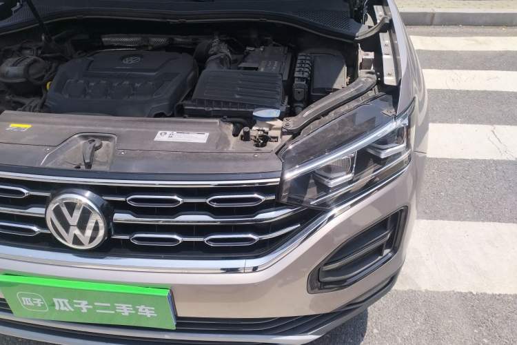 Used Volkswagen Tayron 2019 330TSI Two-Wheel Drive Luxury Model China VI Standard Engine Bay Left