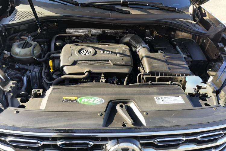 Used Volkswagen Tayron 2019 380TSI Four-Wheel Drive Prestige Model China VI Standard Engine Bay