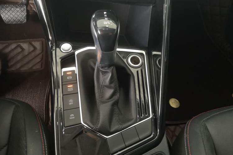 Used Volkswagen Tayron 2019 Teramont Edition 280TSI Two-Wheel Drive Luxury Model China VI Standard Gear Lever