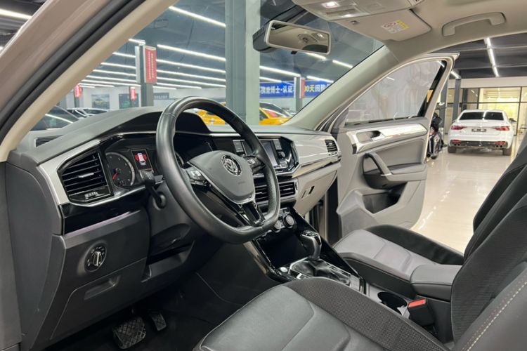 Used Volkswagen Tayron 2019 Teramont Edition 280TSI Two-Wheel Drive Luxury Model China VI Standard Interior 3