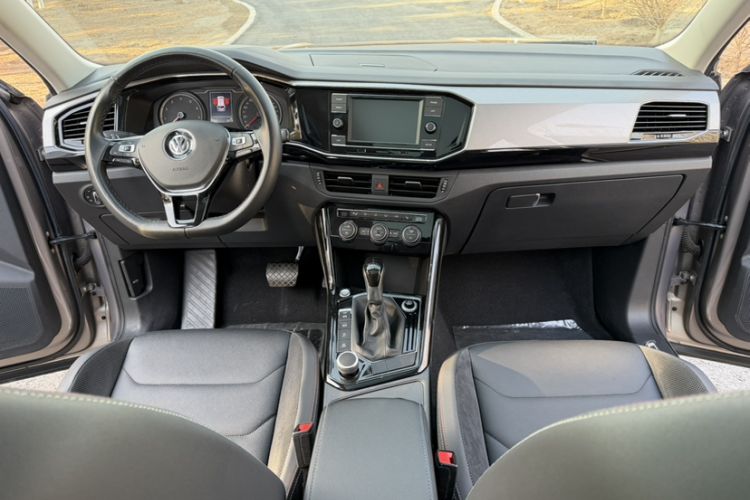 Used Volkswagen Tayron 2019 330TSI Two-Wheel Drive Luxury Model China VI Standard Interior 3