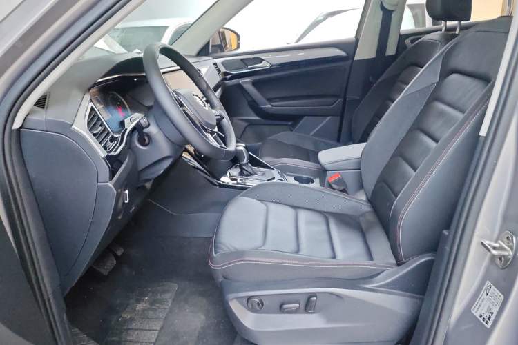 Used Volkswagen Tayron 2019 Teramont Edition 280TSI Two-Wheel Drive Luxury Model China VI Standard Left Front Seat