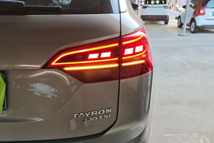 Used Volkswagen Tayron 2019 330TSI Two-Wheel Drive Luxury Model China VI Standard Right Rear Taillight