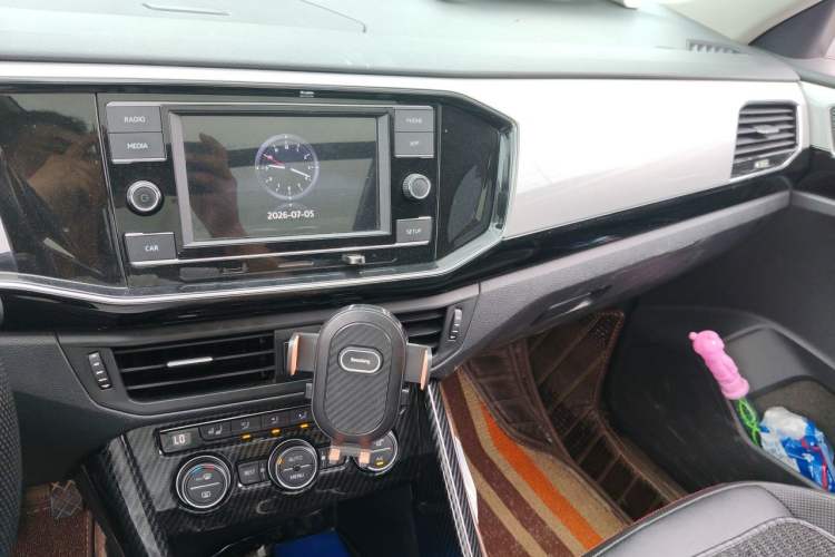 Used Volkswagen Tayron 2019 330TSI Two-Wheel Drive Luxury Model China VI Standard Audio And AC Panel