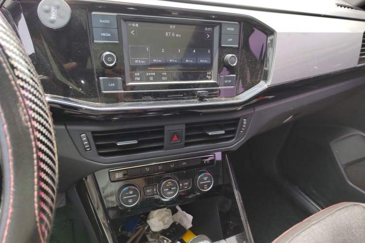 Used Volkswagen Tayron 2019 330TSI Two-Wheel Drive Luxury Model China VI Standard Audio And AC Panel