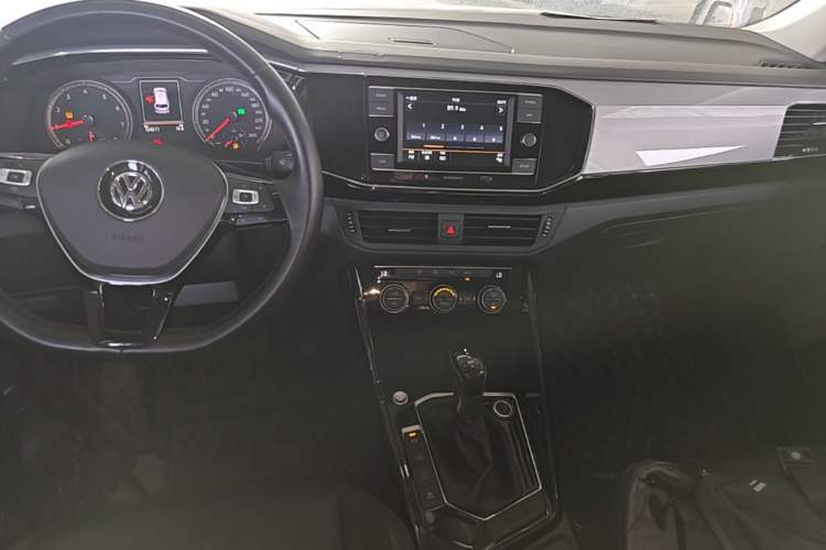 Used Volkswagen Tayron 2019 330TSI Two-Wheel Drive Luxury Model China VI Standard Audio And AC Panel