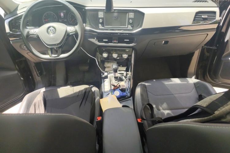 Used Volkswagen Tayron 2019 330TSI Two-Wheel Drive Luxury Model China VI Standard Center Console
