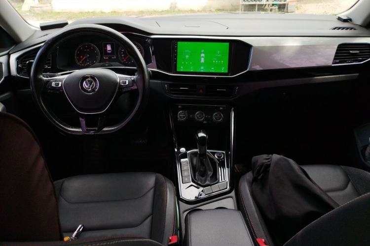 Used Volkswagen Tayron 2019 Teramont Edition 280TSI Two-Wheel Drive Luxury Model China VI Standard Center Console