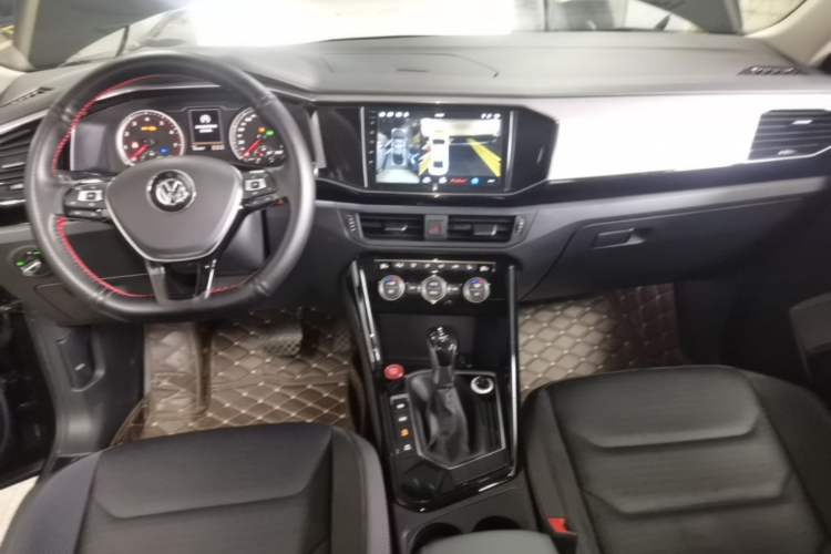 Used Volkswagen Tayron 2019 330TSI Two-Wheel Drive Luxury Model China VI Standard Center Console