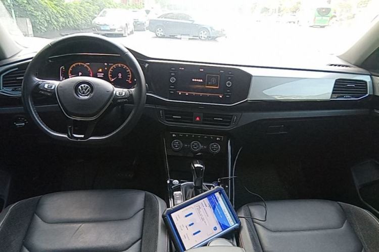 Used Volkswagen Tayron 2019 330TSI Two-Wheel Drive Luxury Model China VI Standard Center Console