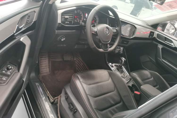 Used Volkswagen Tayron 2019 330TSI Two-Wheel-Drive Luxury Version China V Emission Standard Driver Seat