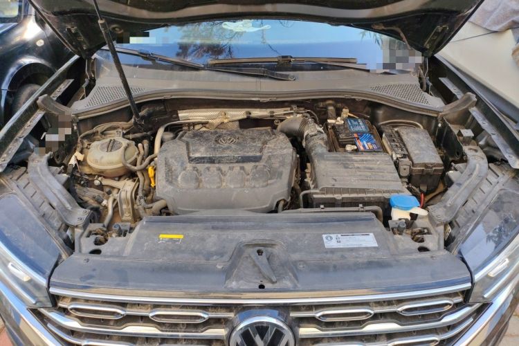 Used Volkswagen Tayron 2019 330TSI Two-Wheel Drive Luxury Model China VI Standard Engine Bay