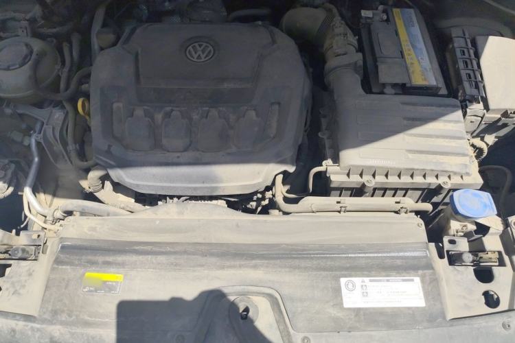 Used Volkswagen Tayron 2019 330TSI Two-Wheel Drive Luxury Model China VI Standard Engine Bay