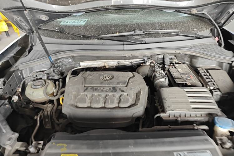Used Volkswagen Tayron 2019 330TSI Two-Wheel Drive Luxury Model China VI Standard Engine Bay