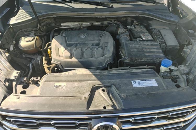 Used Volkswagen Tayron 2019 330TSI Two-Wheel Drive Luxury Model China VI Standard Engine Bay