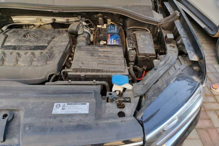 Used Volkswagen Tayron 2019 330TSI Two-Wheel Drive Luxury Model China VI Standard Engine Bay Left