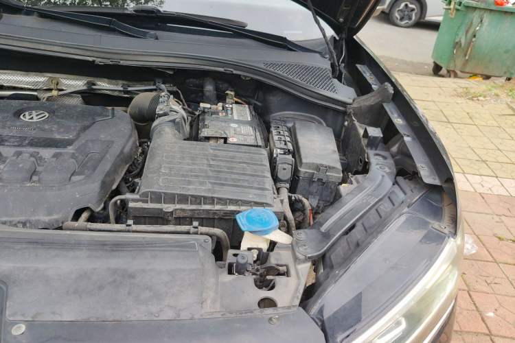 Used Volkswagen Tayron 2019 330TSI Four-Wheel Drive Luxury Version China VI Standard Engine Bay Left