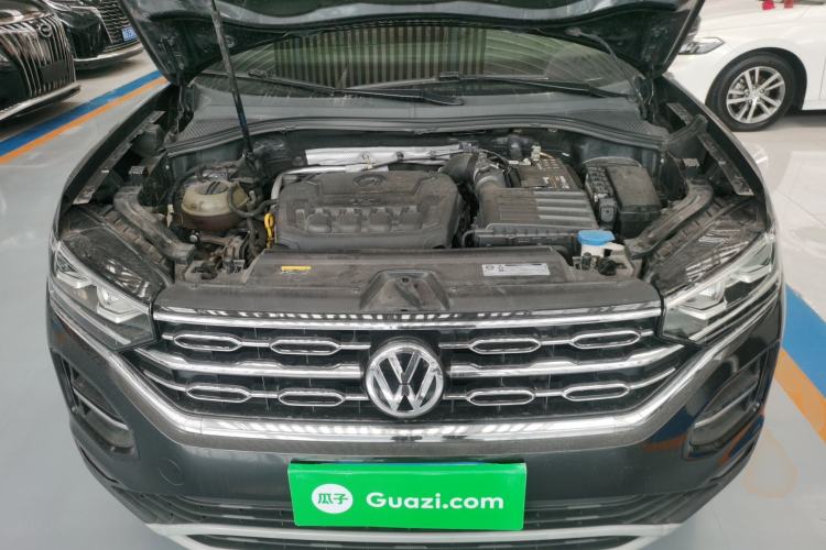 Used Volkswagen Tayron 2019 330TSI Two-Wheel-Drive Luxury Version China V Emission Standard Engine Bay