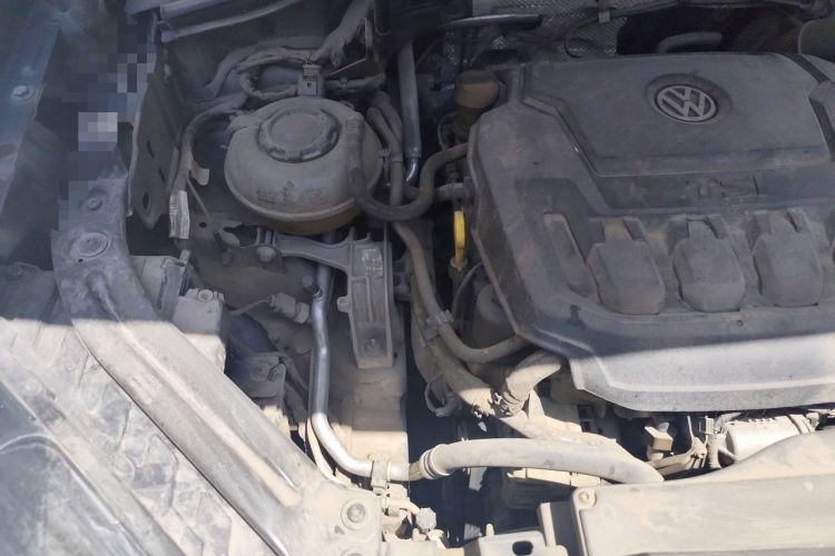 Used Volkswagen Tayron 2019 330TSI Two-Wheel Drive Luxury Model China VI Standard Engine Bay Right