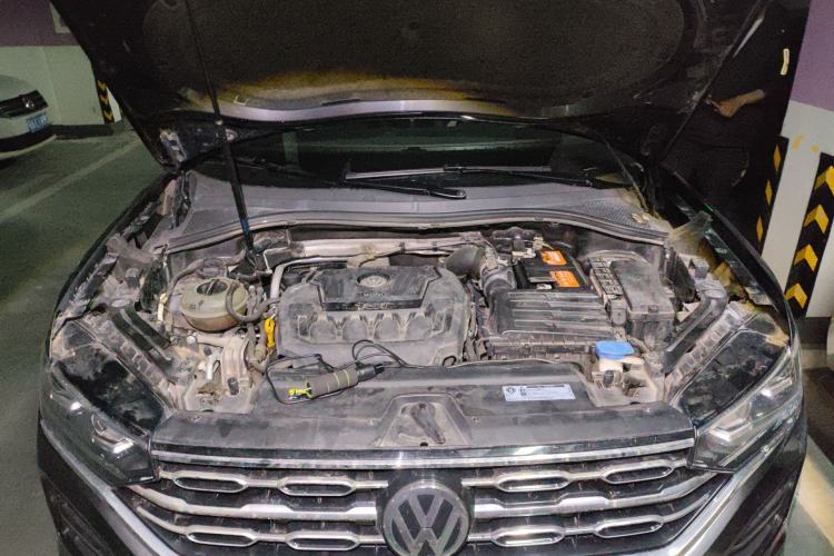 Used Volkswagen Tayron 2019 330TSI Four-Wheel Drive Luxury Version China V Standard Engine Bay