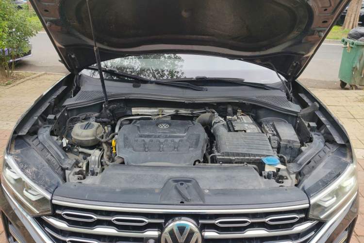 Used Volkswagen Tayron 2019 330TSI Four-Wheel Drive Luxury Version China VI Standard Engine Bay