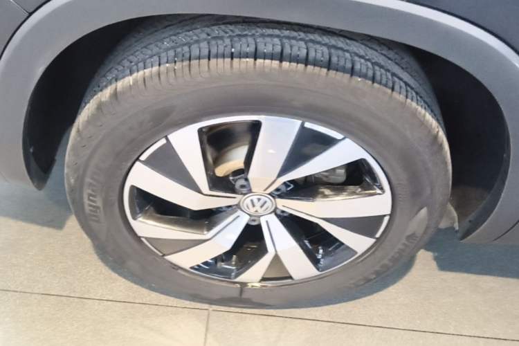 Used Volkswagen Tayron 2019 330TSI Two-Wheel Drive Luxury Model China VI Standard Exterior 5