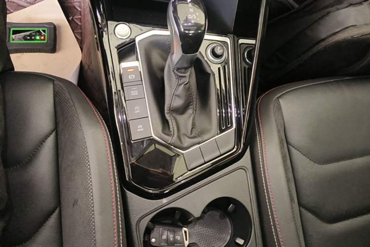 Used Volkswagen Tayron 2019 330TSI Two-Wheel Drive Luxury Model China VI Standard Gear Lever