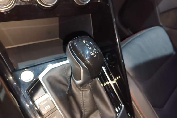 Used Volkswagen Tayron 2019 Teramont Edition 280TSI Two-Wheel Drive Luxury Model China VI Standard Gear Lever