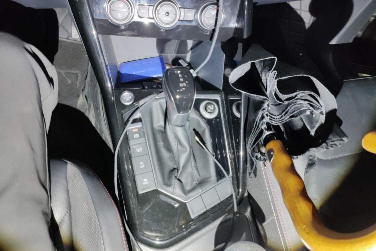 Used Volkswagen Tayron 2019 330TSI Two-Wheel Drive Luxury Model China VI Standard Gear Lever