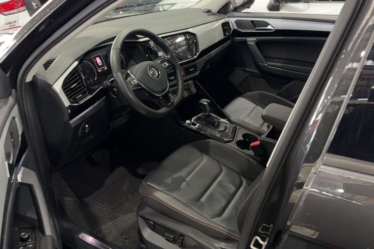 Used Volkswagen Tayron 2019 330TSI Two-Wheel Drive Luxury Model China VI Standard Interior 1