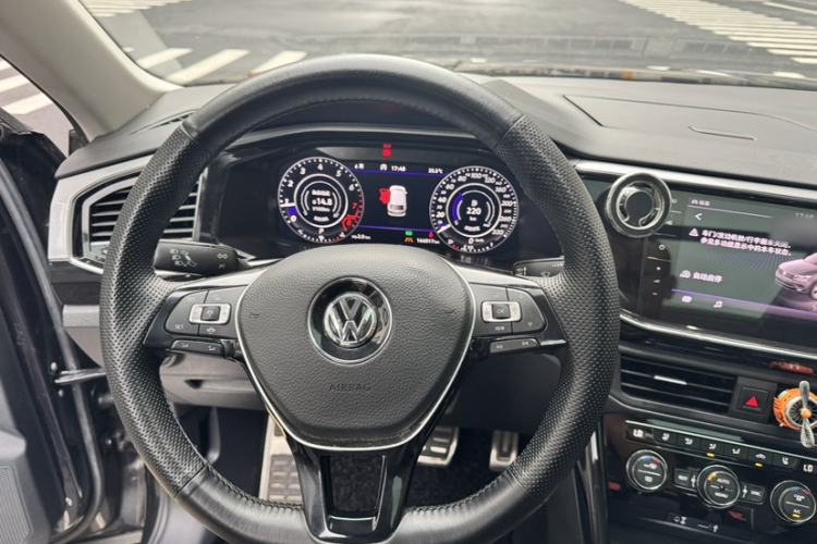 Used Volkswagen Tayron 2019 330TSI Two-Wheel Drive Luxury Model China VI Standard Interior 6