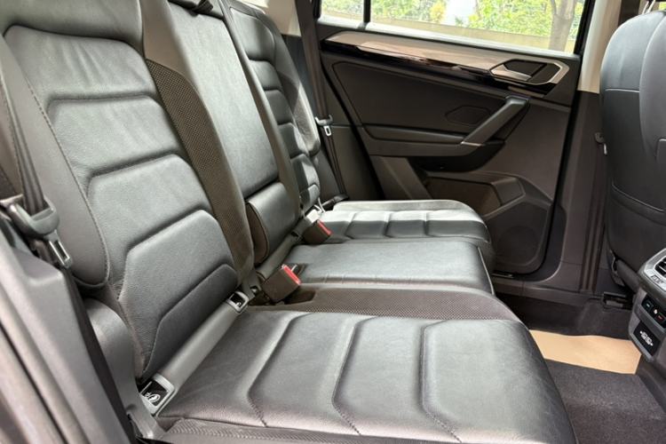 Used Volkswagen Tayron 2019 330TSI Two-Wheel Drive Luxury Model China VI Standard Interior 6