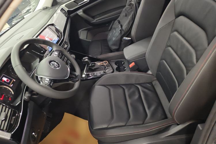 Used Volkswagen Tayron 2019 330TSI Two-Wheel-Drive Luxury Version China V Emission Standard Left Front Seat