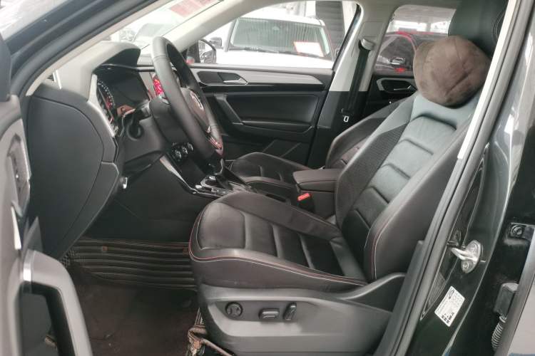 Used Volkswagen Tayron 2019 330TSI Two-Wheel-Drive Luxury Version China V Emission Standard Left Front Seat