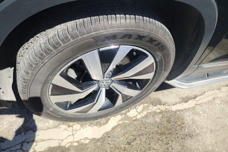 Used Volkswagen Tayron 2019 Teramont Edition 280TSI Two-Wheel Drive Luxury Model China VI Standard Left Front Wheel Hub