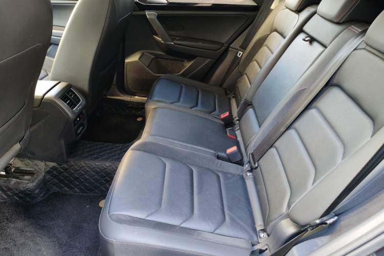 Used Volkswagen Tayron 2019 330TSI Two-Wheel Drive Luxury Model China VI Standard Left Rear Seat