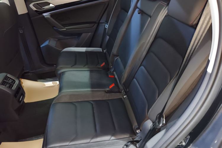 Used Volkswagen Tayron 2019 Teramont Edition 280TSI Two-Wheel Drive Luxury Model China VI Standard Left Rear Seat