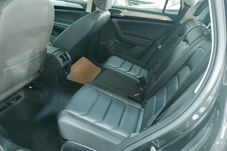 Used Volkswagen Tayron 2019 Teramont Edition 280TSI Two-Wheel Drive Luxury Model China VI Standard Left Rear Seat